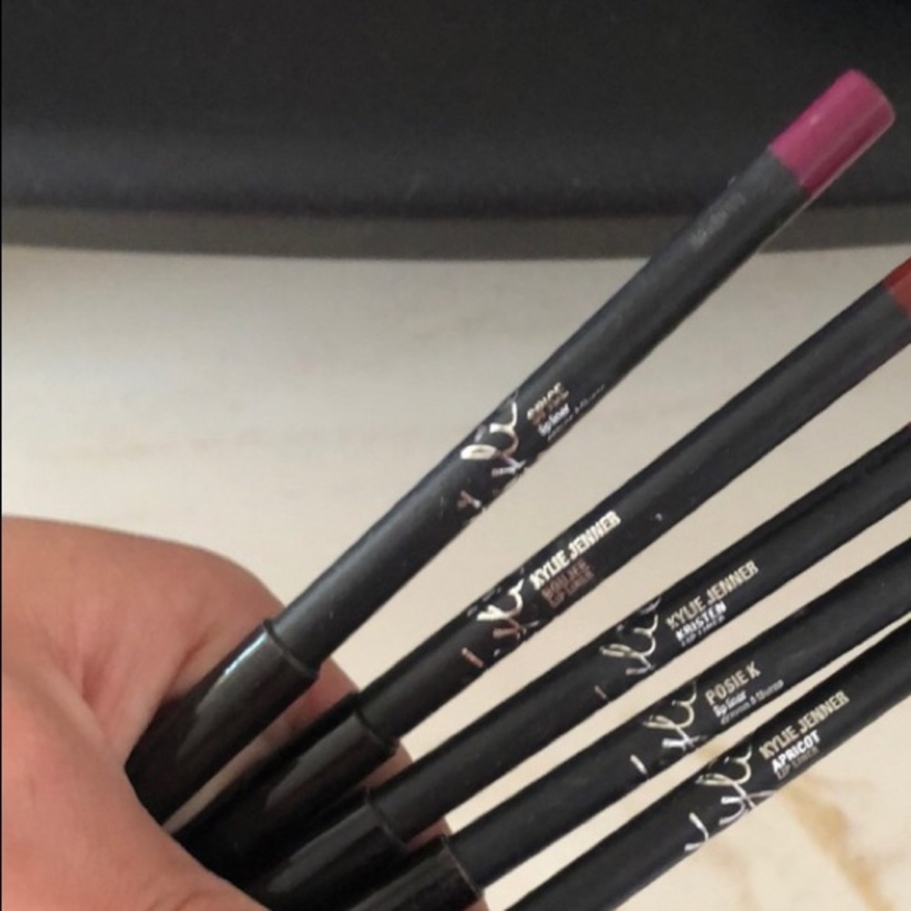 Boujee lipliner